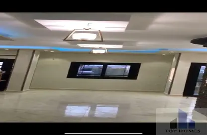 شقة - 3 غرف نوم - 2 حمامات للبيع في شارع 2 - الحي الخامس - مدينة 6 أكتوبر - الجيزة شقة - 3 غرف نوم - 2 حمامات للبيع في شارع 2 - الحي الخامس - مدينة 6 أكتوبر - الجيزة