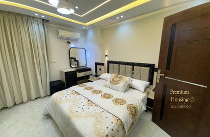 شقة - 3 غرف نوم - 3 حمامات للايجار في شارع شهاب - المهندسين - الجيزة