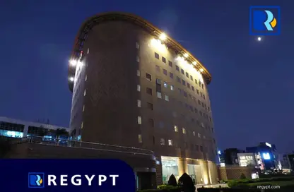 طابق كامل - استوديو - 5 حمامات للايجار في فى90 - شارع التسعين الشمالي - التجمع الخامس - مدينة القاهرة الجديدة - القاهرة