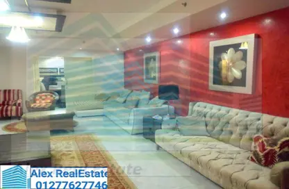 شقة - 4 غرف نوم - 4 حمامات للايجار في سان ستيفانو جراند بلازا - سان ستيفانو - حي شرق - الاسكندرية