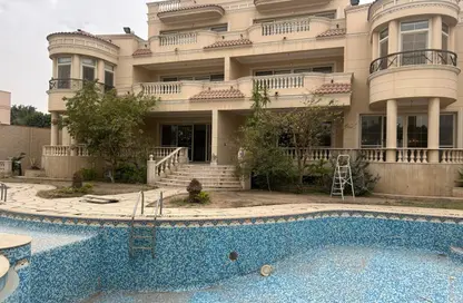 Villa - 7+ Bedrooms - 7+ Bathrooms for sale in Katameya Residence - The 1st Settlement - New Cairo City - Cairo