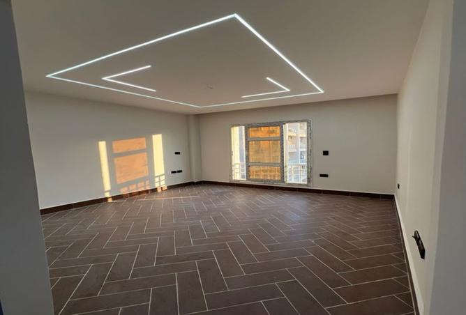 8376873 - صورة العقار 3