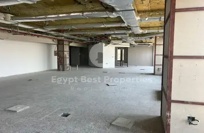 مساحات مكتبية - استوديو - 3 حمامات للبيع في وان نانيتي - شارع التسعين الجنوبي - التجمع الخامس - مدينة القاهرة الجديدة - القاهرة