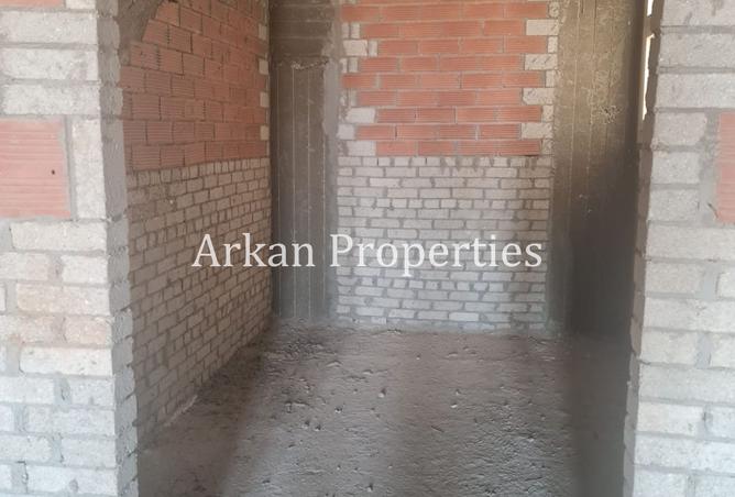 8300518 - Property Image 2