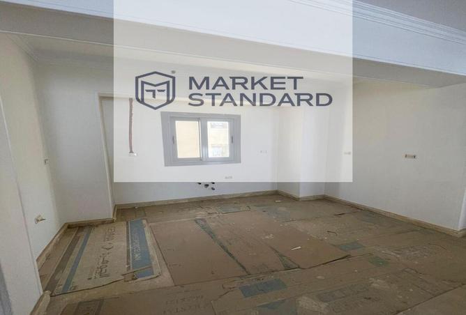 8247018 - Property Image 3