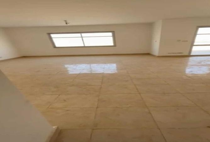 8118358 - Property Image 3