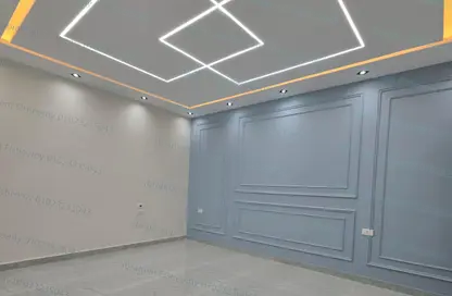 Apartment - 3 Bedrooms - 3 Bathrooms for sale in Gate 4 - Mena - Hadayek El Ahram - Giza