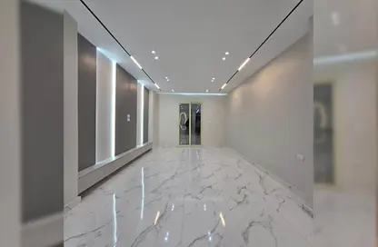 شقة - 3 غرف نوم - 3 حمامات للبيع في البوابة الاولي - خوفو - حدائق الاهرام - الجيزة