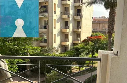 Apartment - 3 Bedrooms - 2 Bathrooms for sale in Hadayek Al Mohandessin - 4th District - Sheikh Zayed City - Giza