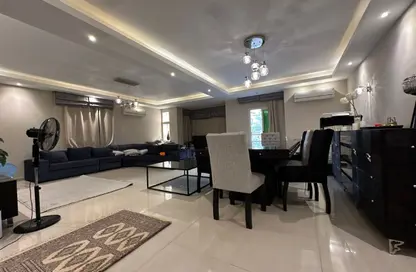 شقة - 3 غرف نوم - 3 حمامات للبيع في شارع عمر مكرم - النرجس 6 - النرجس - مدينة القاهرة الجديدة - القاهرة