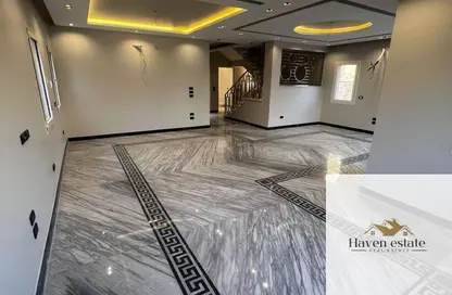 فيلا - 4 غرف نوم - 3 حمامات للايجار في ميفيدا - كمبوندات التجمع الخامس - التجمع الخامس - مدينة القاهرة الجديدة - القاهرة