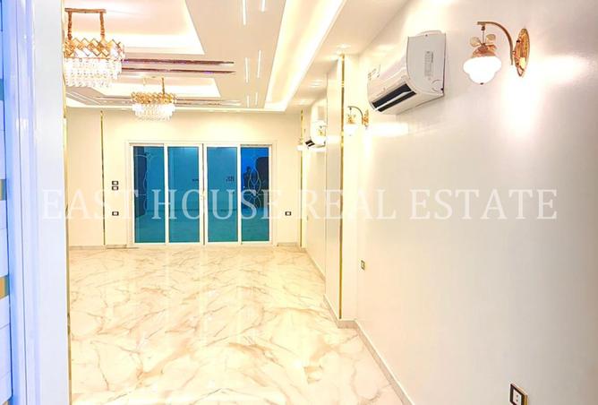 8006704 - Property Image 2