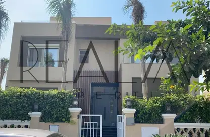 Villa - 3 Bedrooms - 3 Bathrooms for sale in Royal City - Sheikh Zayed Compounds - Sheikh Zayed City - Giza