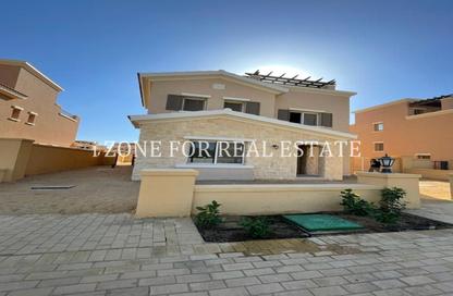 Villa - 4 Bedrooms - 4 Bathrooms for sale in Mivida - 5th Settlement Compounds - The 5th Settlement - New Cairo City - Cairo