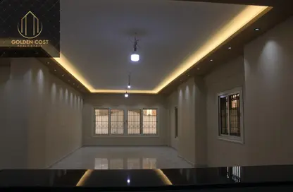 Apartment - 4 Bedrooms - 3 Bathrooms for rent in North Lotus - El Lotus - New Cairo City - Cairo