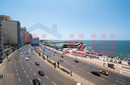 شقة - 4 غرف نوم - 3 حمامات للبيع في طريق الجيش - لوران - حي شرق - الاسكندرية