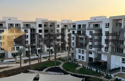 Apartment - 2 Bedrooms - 2 Bathrooms for sale in Garden Residence - Hyde Park - New Cairo City - Cairo