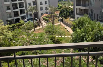 Apartment - 3 Bedrooms - 2 Bathrooms for sale in Moon Residences - Fifth Square - The 5th Settlement - New Cairo City - Cairo