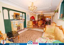 شقة - 3 غرف نوم - 3 حمامات للبيع في شارع زين العابدين - محرم بك - حي وسط - الاسكندرية