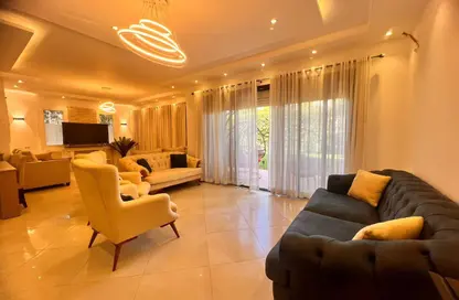 شقة - 3 غرف نوم - 3 حمامات للبيع في 6 ويست - بيفرلي هيلز - كمبوندات الشيخ زايد - الشيخ زايد - الجيزة