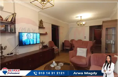 Apartment - 2 Bedrooms - 1 Bathroom for sale in Al Shohada Square St. - Smouha - Hay Sharq - Alexandria