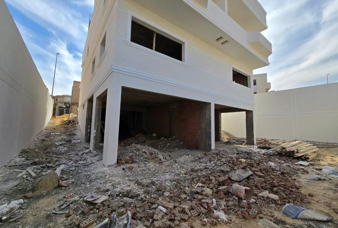 8073899 - Property Image 2