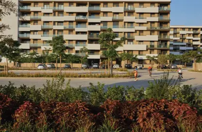 شقة - 3 غرف نوم - 3 حمامات للبيع في كمبوند البروج - كمبوندات الشروق - مدينة الشروق - القاهرة