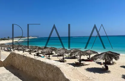 شاليه - 2 غرف نوم - 2 حمامات للبيع في فوكا باي - قسم مرسي مطروح - الساحل الشمالي