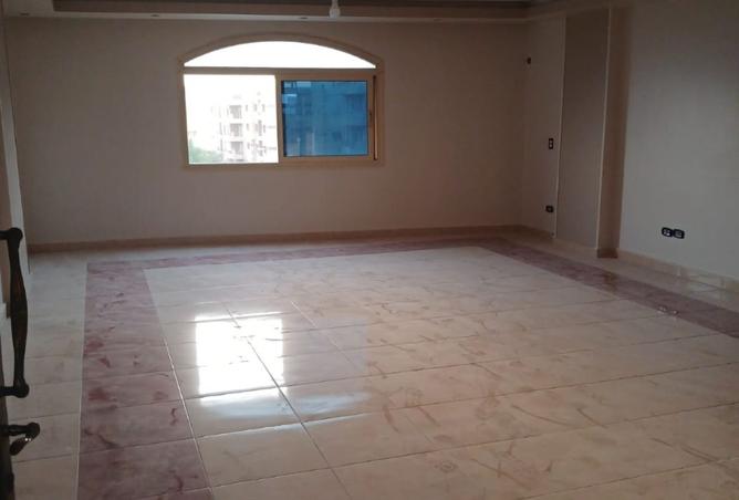 8554606 - Property Image 2