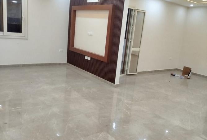 8220969 - Property Main Image