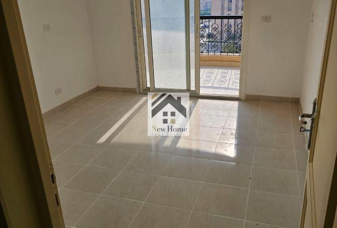 8142829 - Property Image 2