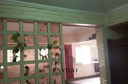 Apartment - 2 Bedrooms - 1 Bathroom for sale in Dr Mohammed Al Nabawi Al Mohandes St. - Al Hadiqah Al Dawliyah - 7th District - Nasr City - Cairo