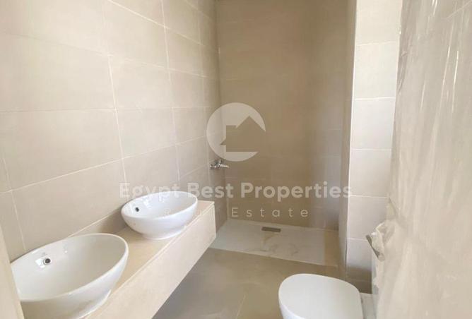 8320104 - Property Image 3