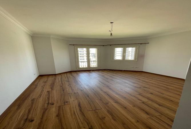 8154053 - Property Main Image