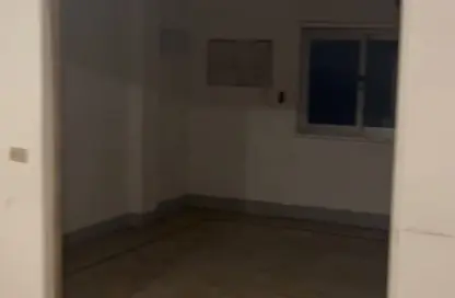 شقة - 3 غرف نوم - 2 حمامات للبيع في شارع نبيل الوقاد - ارض الجولف - مصر الجديدة - القاهرة