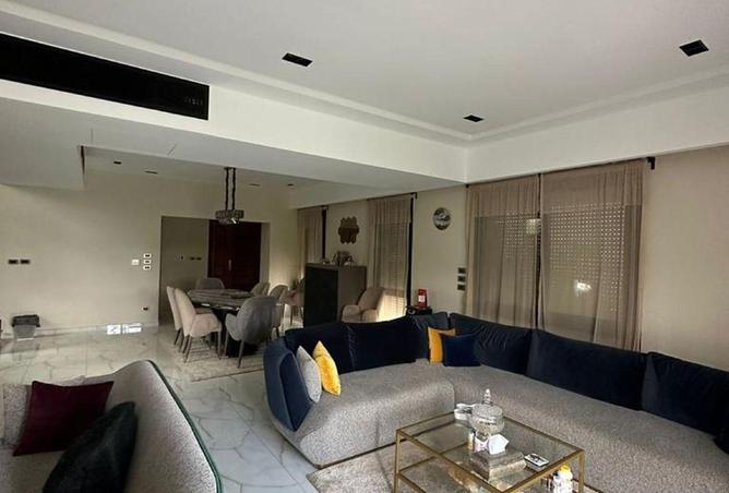 7929108 - Property Image 2