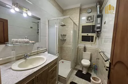 شقة - 3 غرف نوم - 3 حمامات للايجار في البنفسج 5 - البنفسج - مدينة القاهرة الجديدة - القاهرة