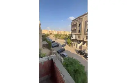 Apartment - 4 Bedrooms - 2 Bathrooms for sale in 16th District - Sheikh Zayed City - Giza