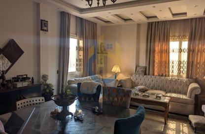 Apartment - 4 Bedrooms - 4 Bathrooms for sale in Al Arqam Ibn Abi Al Arqam St. - El Mearag City - Zahraa El Maadi - Hay El Maadi - Cairo