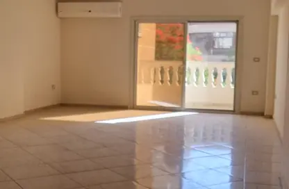 Apartment - 3 Bedrooms - 3 Bathrooms for rent in 10th District - Sheikh Zayed City - Giza