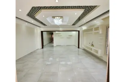 Apartment - 3 Bedrooms - 2 Bathrooms for sale in Al Khamayel city - Sheikh Zayed Compounds - Sheikh Zayed City - Giza