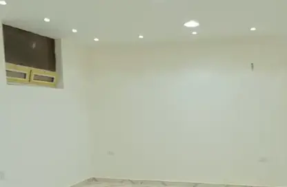 Office Space - Studio - 2 Bathrooms for rent in Area G - Ganoob El Acadimia - New Cairo City - Cairo