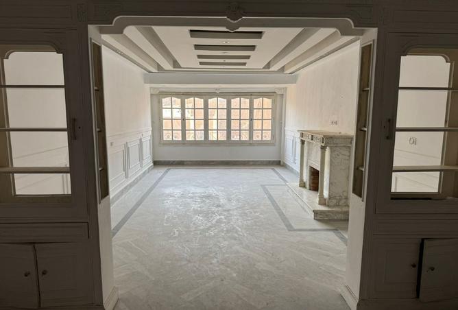 8300937 - Property Image 2