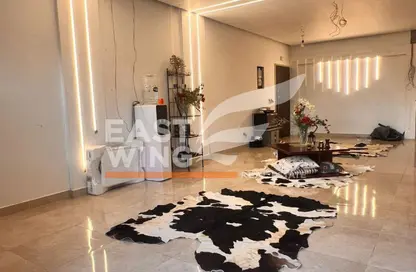 شقة - 3 غرف نوم - 2 حمامات للبيع في مون ريزيدنس - فيفث سكوير - التجمع الخامس - مدينة القاهرة الجديدة - القاهرة