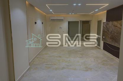 شقة - 3 غرف نوم - 2 حمامات للبيع في مركز القاهرة الجديدة - شارع التسعين الشمالي - التجمع الخامس - مدينة القاهرة الجديدة - القاهرة
