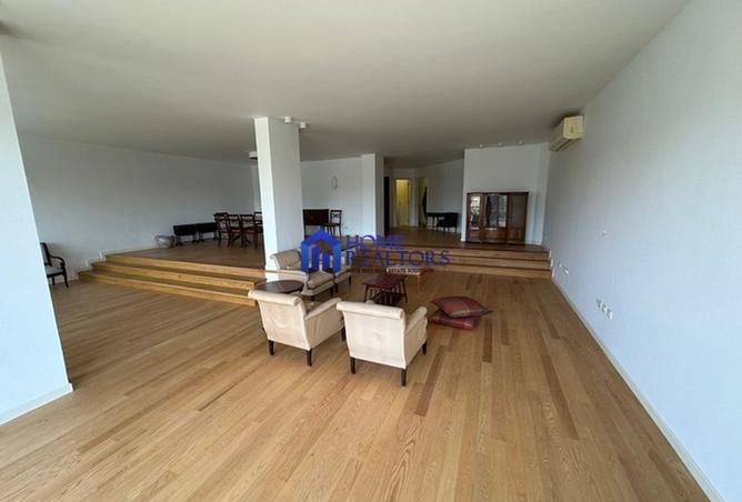 8064036 - Property Image 3