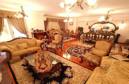 Apartment - 3 Bedrooms - 3 Bathrooms for sale in Abo Qir St. - Glim - Hay Sharq - Alexandria