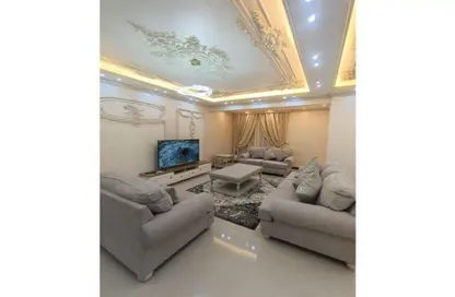 Apartment - 3 Bedrooms - 3 Bathrooms for rent in Ibn Al Haitham St. - 1st Zone - Nasr City - Cairo