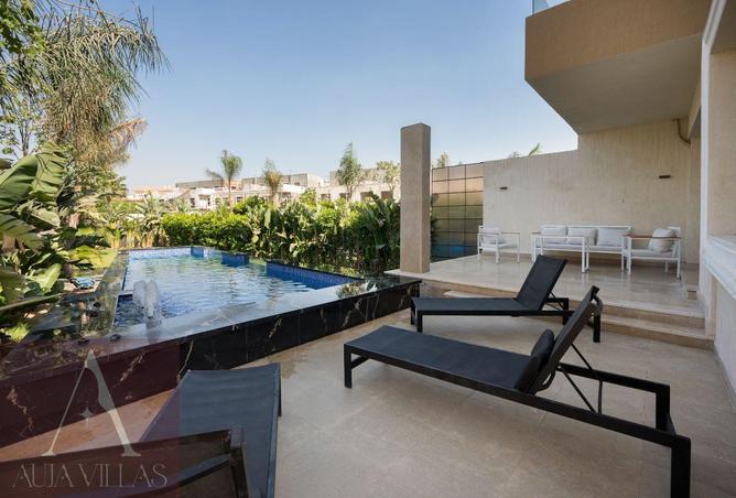 8033320 - Property Image 2