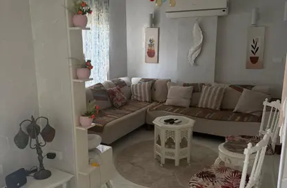 Apartment - 2 Bedrooms - 1 Bathroom for rent in El Rehab Extension - Al Rehab - New Cairo City - Cairo